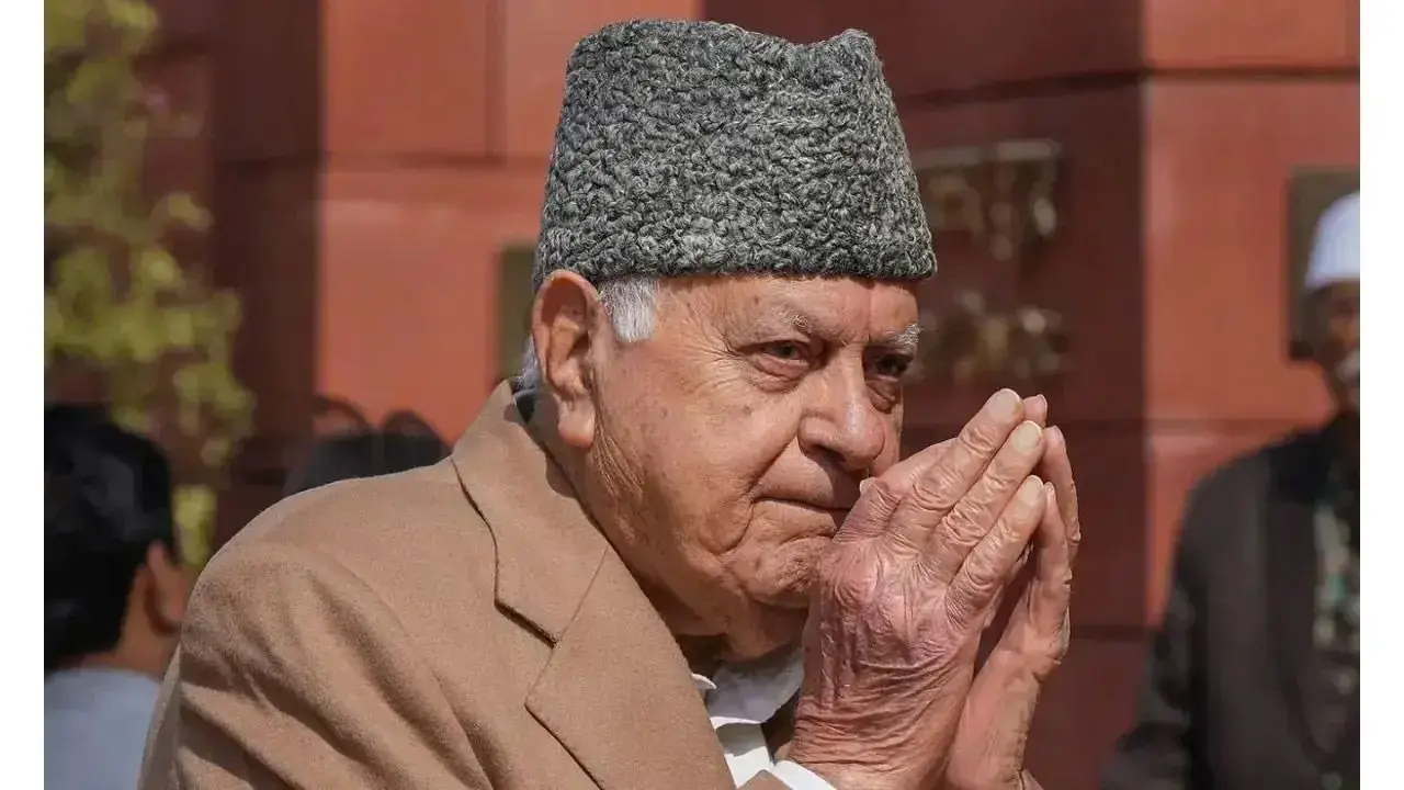 J-K Students must leave Iran before panic strikes says Farooq Abdullah 